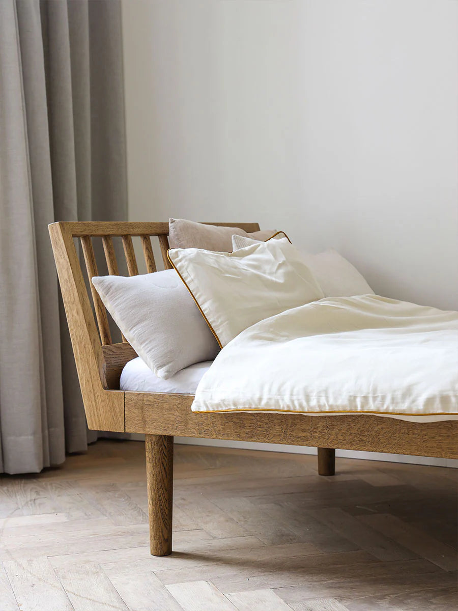 Junior_bed_from_Kas_Kopenhagen_160_x_90_-_Eli__Smoked_Oak_jpg