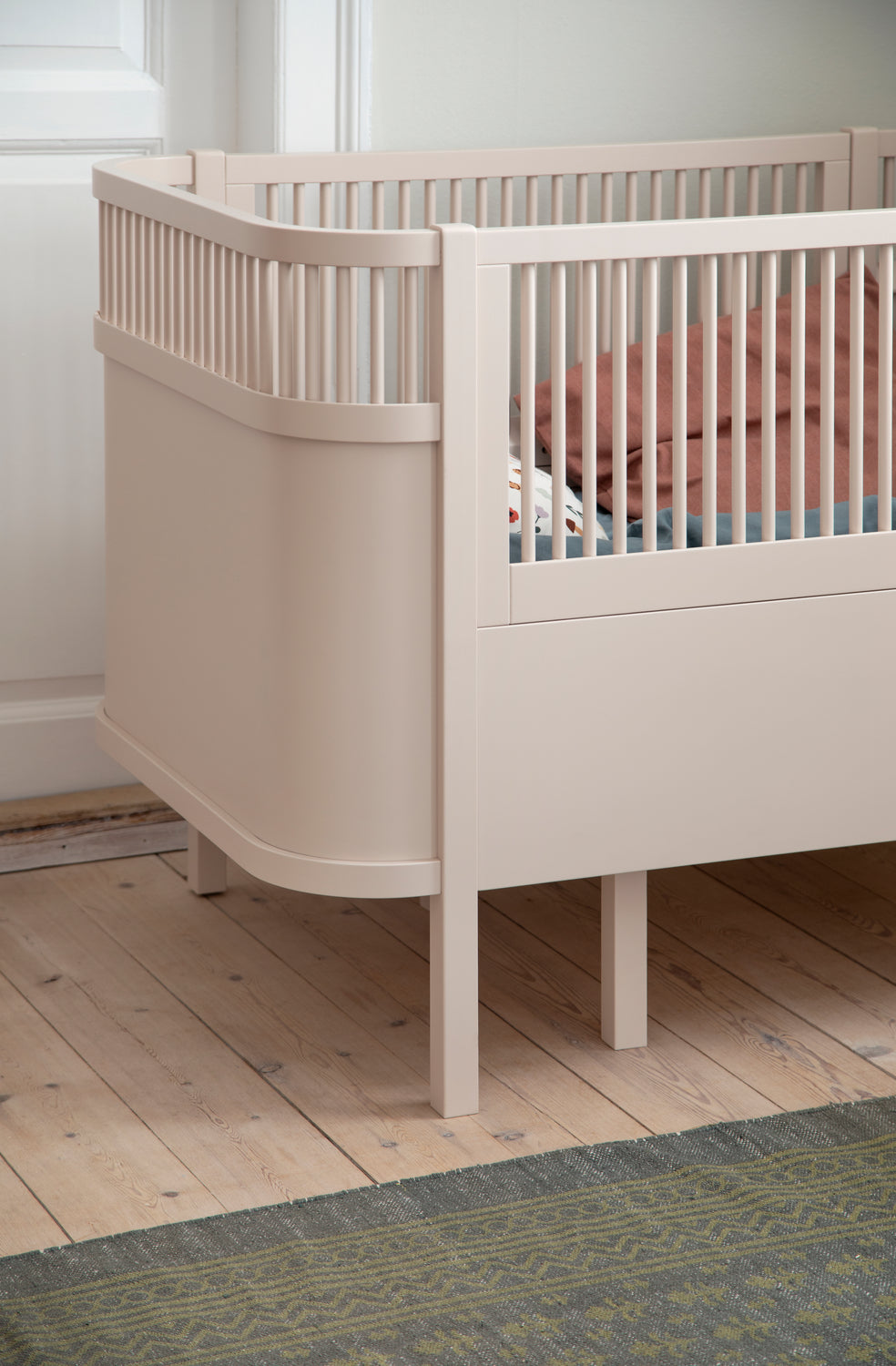 Lit Bébé Évolutif Sebra En Bois 70x110 Cm - Rose