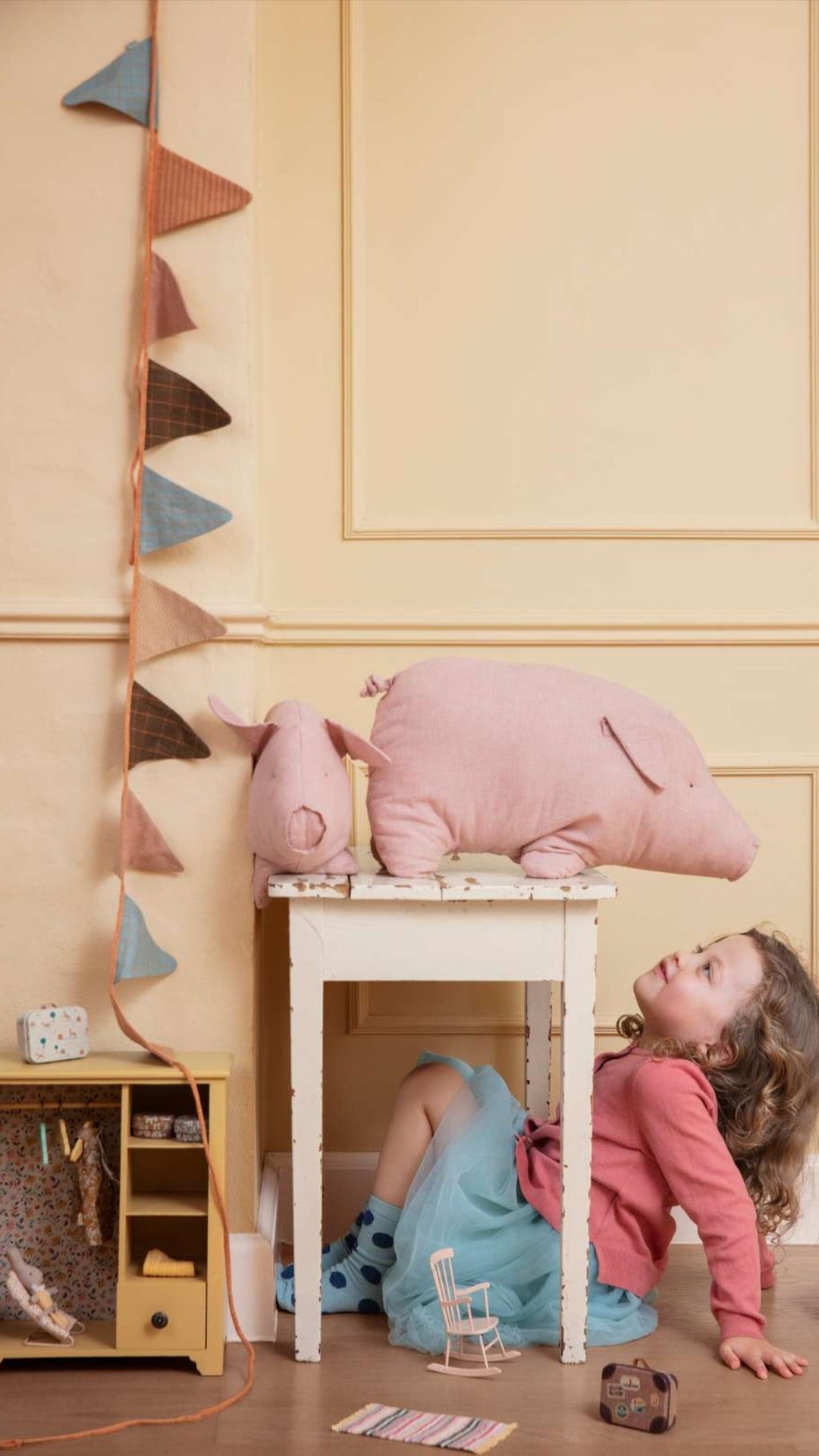 Pig_in_Kids_Room_Maileg