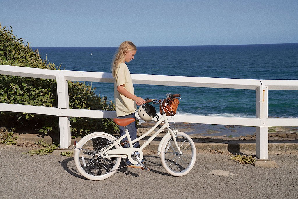 BANWOOD - Vélo Enfant Classic Banwood 20" - Vintage Crème