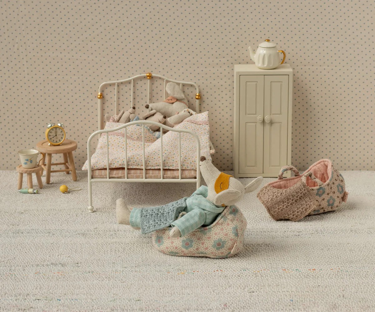 Wiegje, Babymuis - Roze