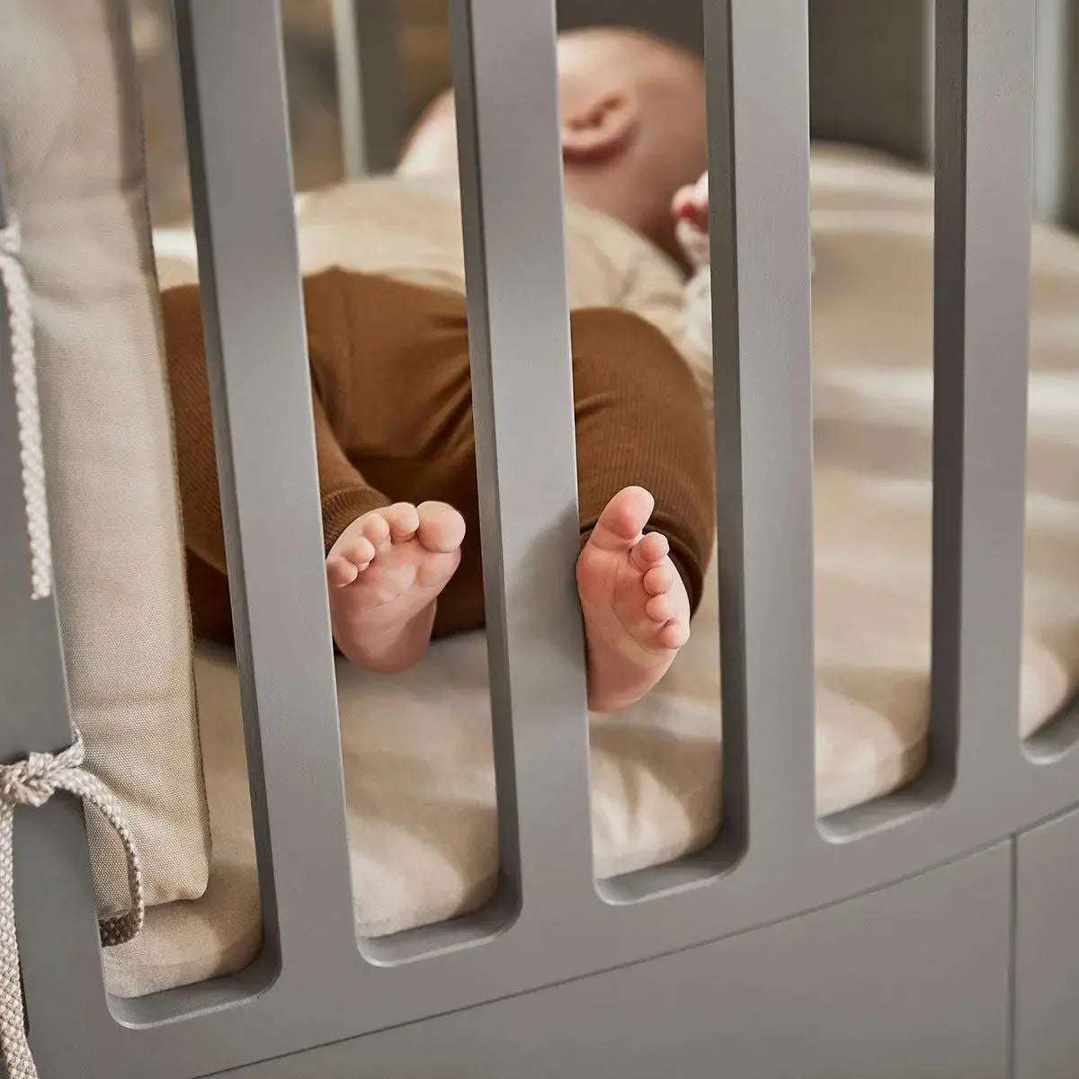 LEANDER - Lit Bébé Luna, 140x70 Cm, Gris/chêne