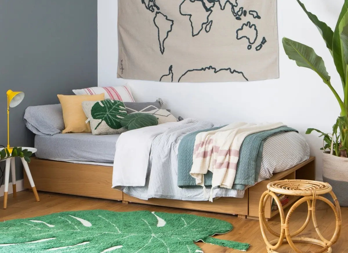 LORENA CANALS - Coussin Tricoté En Forme De Feuille