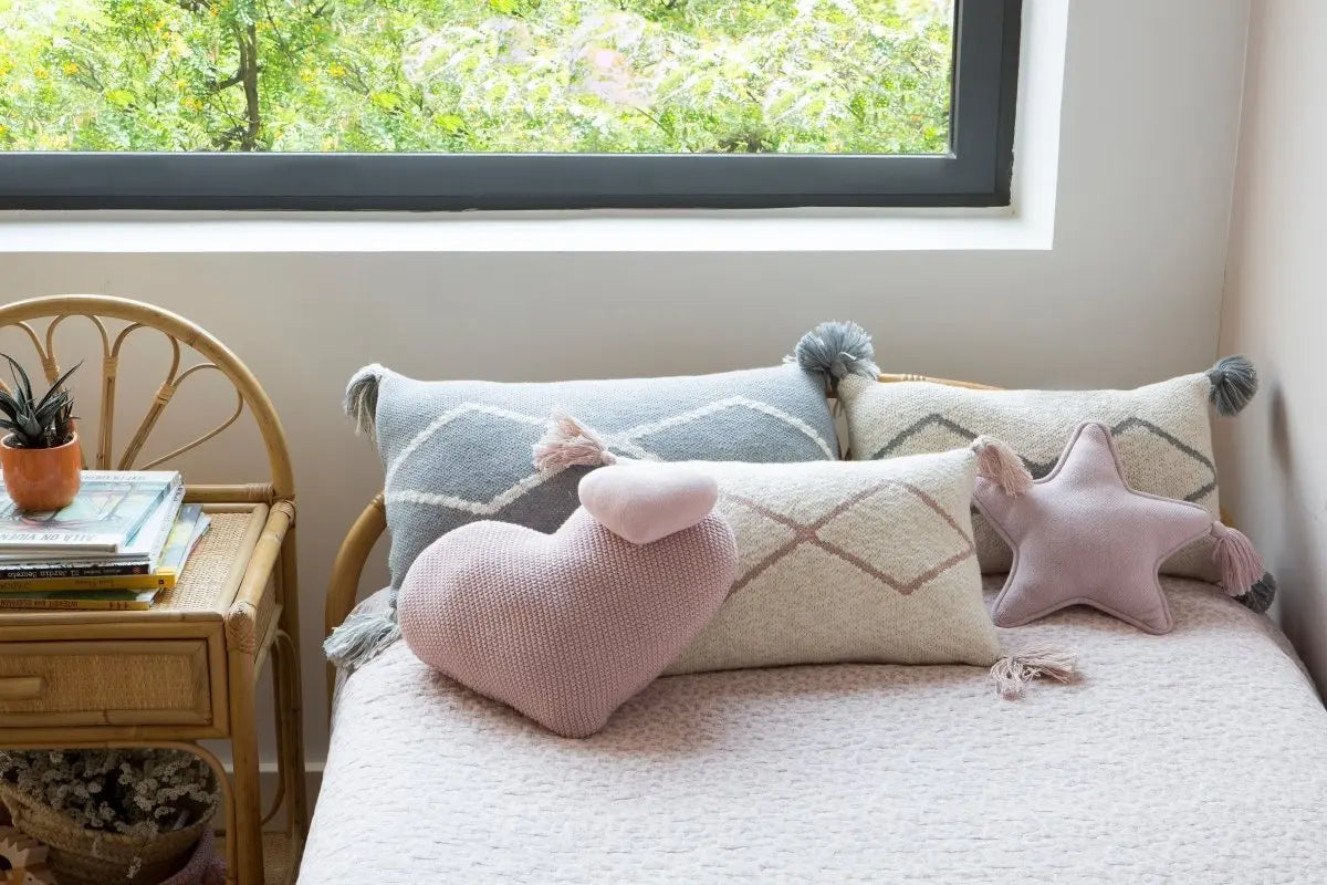 LORENA CANALS - Coussin Tricoté Little Oasis Nat - Indus Blue