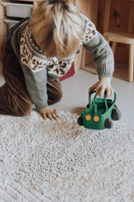 LORENA CANALS - Panier en Forme de Tracteur - Gris Foncé