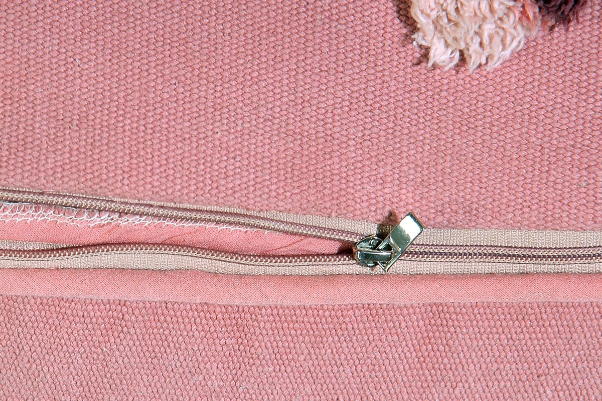 LORENA CANALS - Pouf Rose Cendrée Du Jardin Anglais