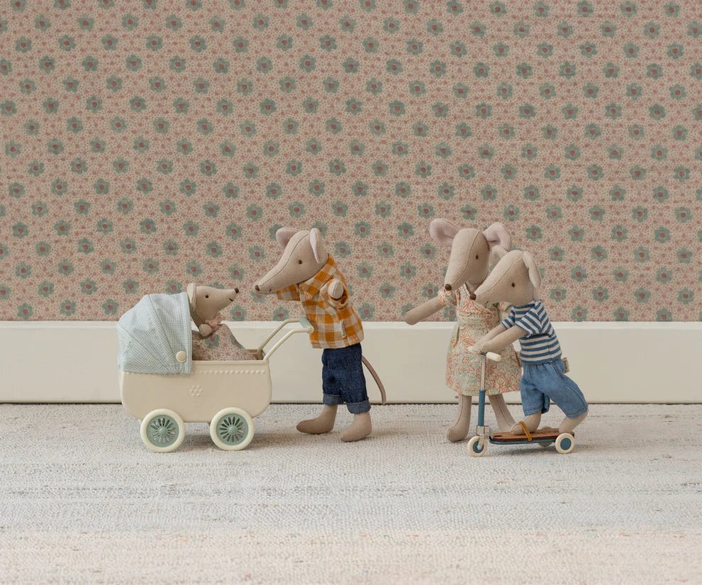 MAILEG - Landau Avec Bébé Souris - Menthe