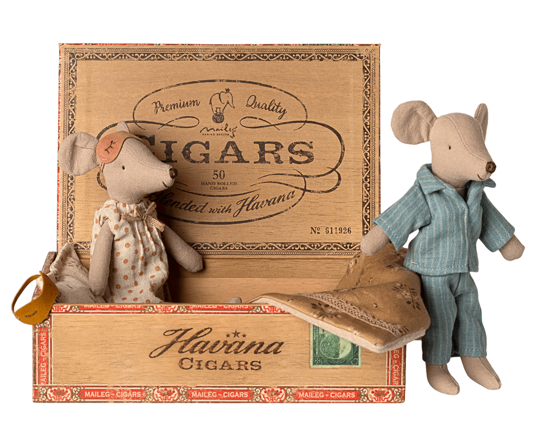 MAILEG - Souris Papa Et Maman Dans Une Boîte À Cigares