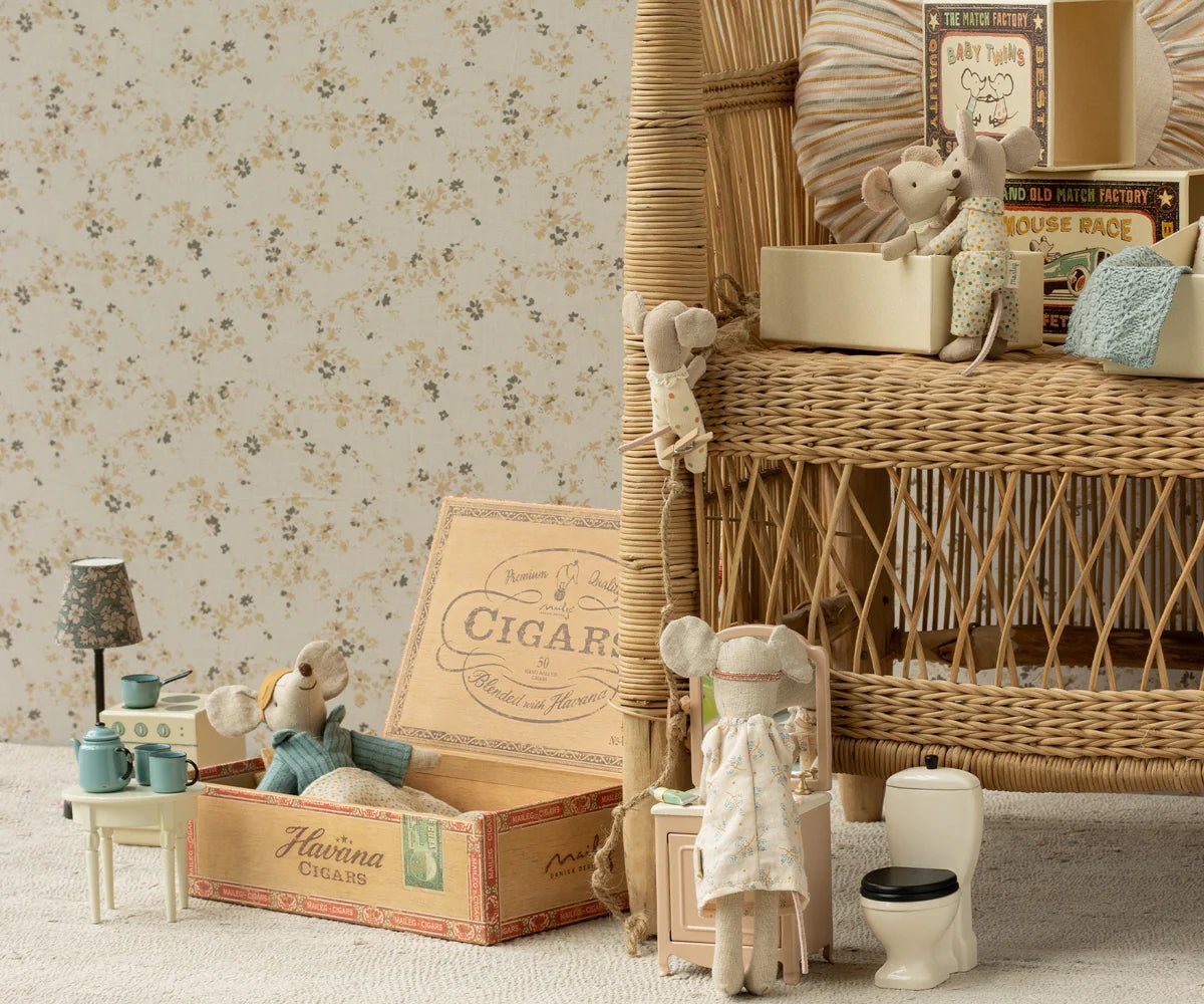 MAILEG - Souris Petit Frère Dans Sa Boîte Assortie