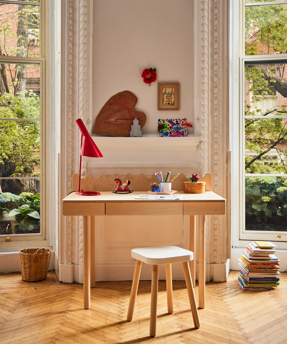 OEUF NYC - Bureau Moss | Bois Clair