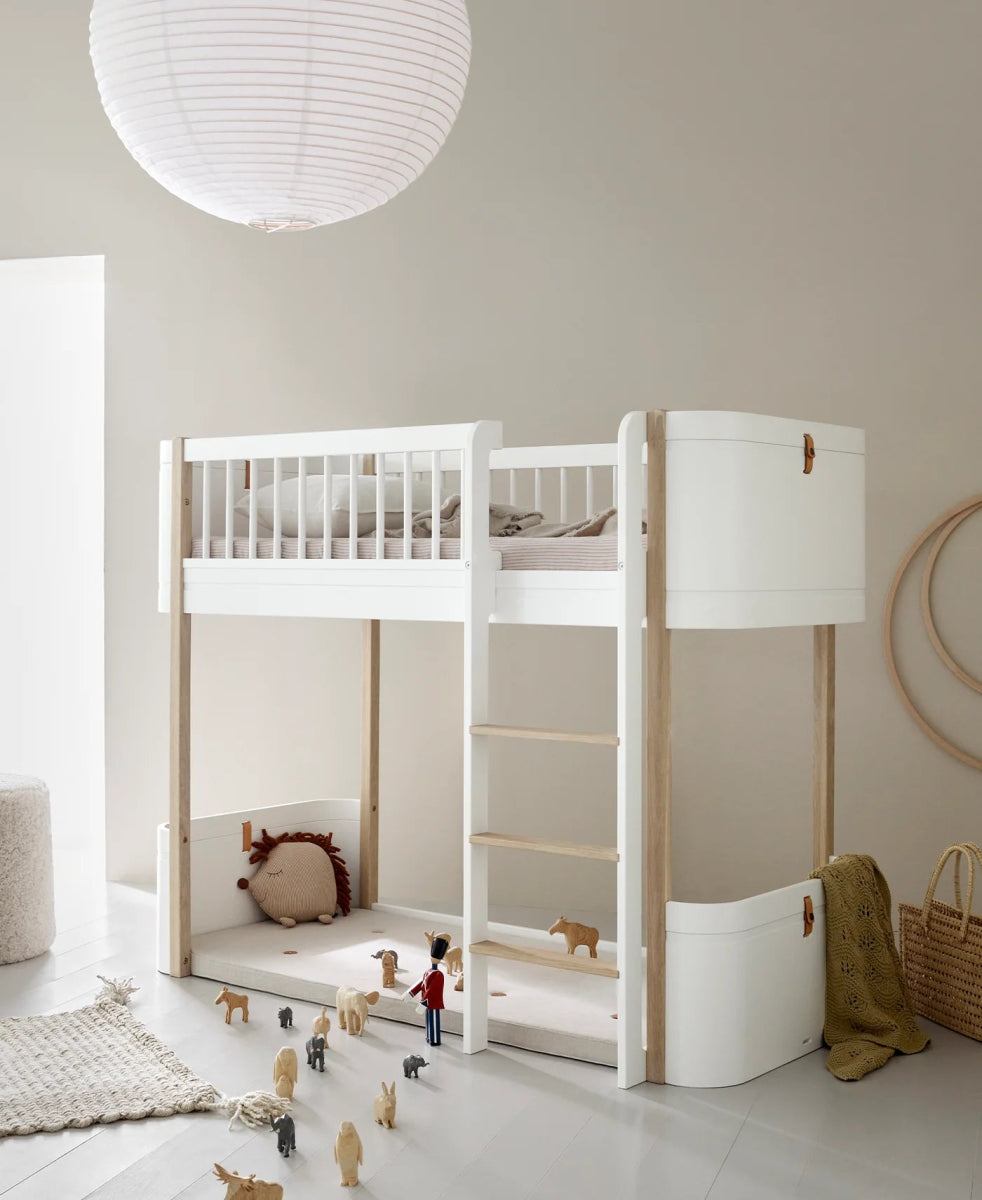 OLIVER FURNITURE - 041453 - Kit De Conversion - Lit Bébé Évolutif Mini+, Avec Kit Junior Inclus - En Lit Mezzanine Mi - haut, Blanc/chêne