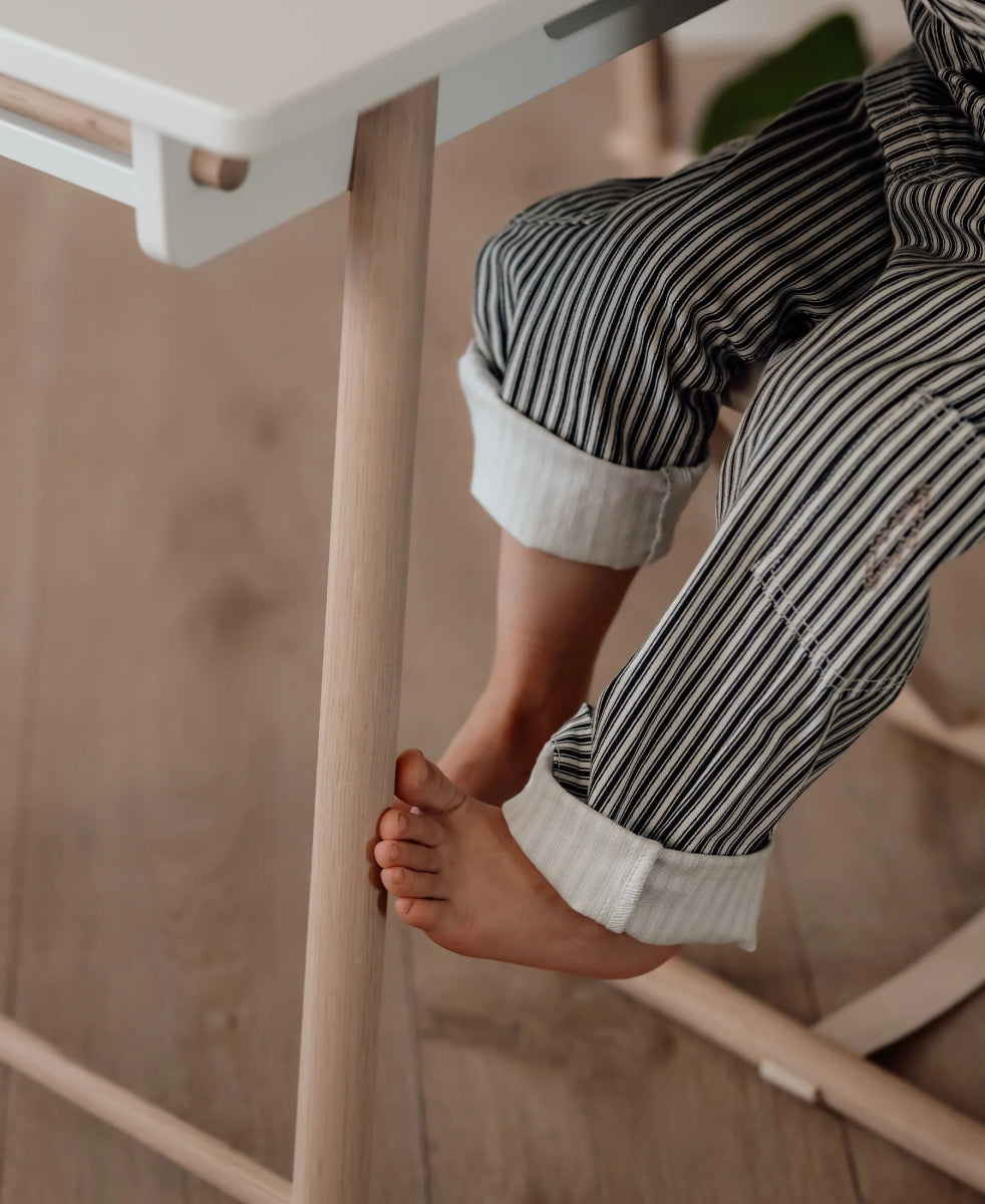 OLIVER FURNITURE - Bureau Junior Oliver Furniture, Ajustable En Hauteur, Blanc/chêne