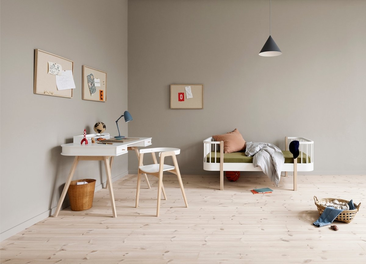 OLIVER FURNITURE - Bureau Wood 66 cm & Chaise Wood Avec Accoudoirs, L'ensemble, Blanc/Chêne