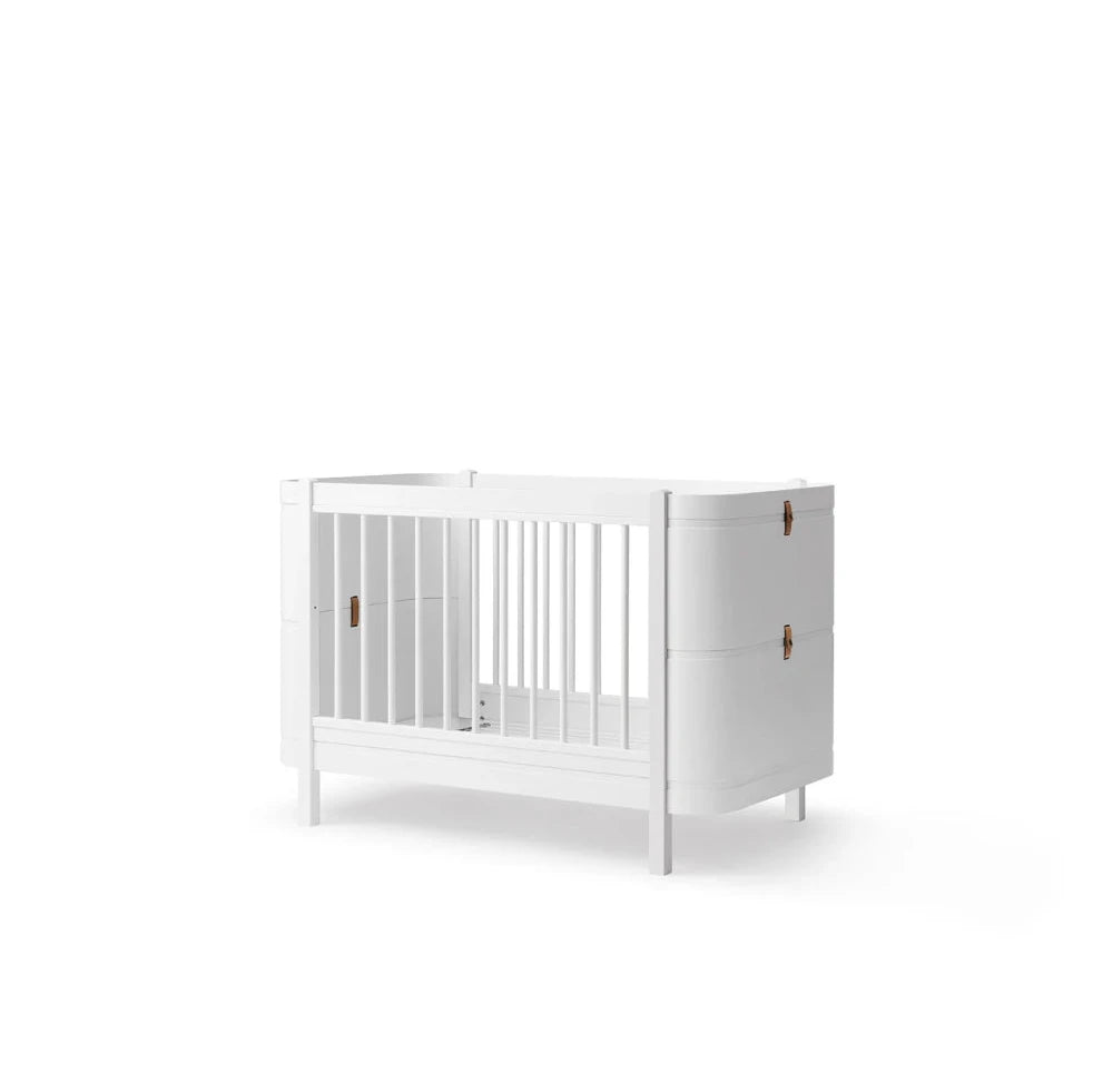 OLIVER FURNITURE - Lit Bébé Évolutif Wood Mini+, Avec Kit Junior Inclus, Blanc