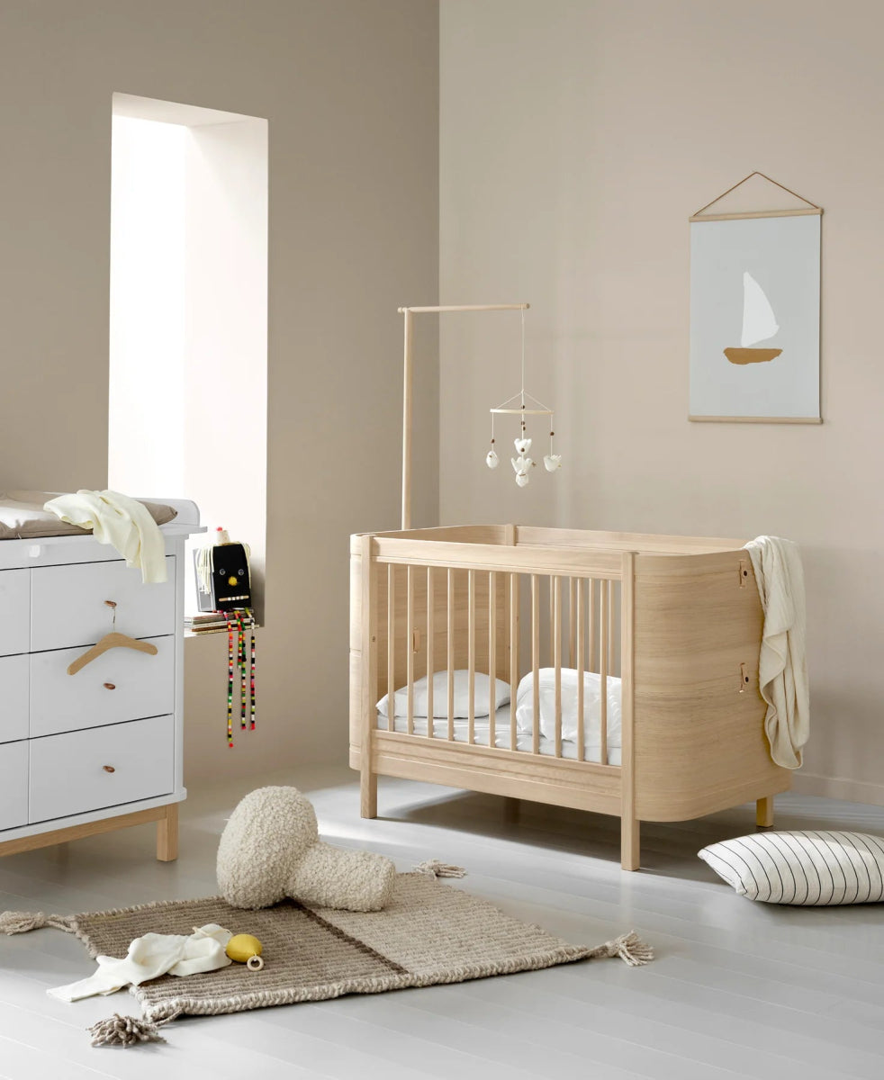 OLIVER FURNITURE - Lit Bébé Évolutif Wood Mini+ Avec Kit Junior Inclus, Chêne