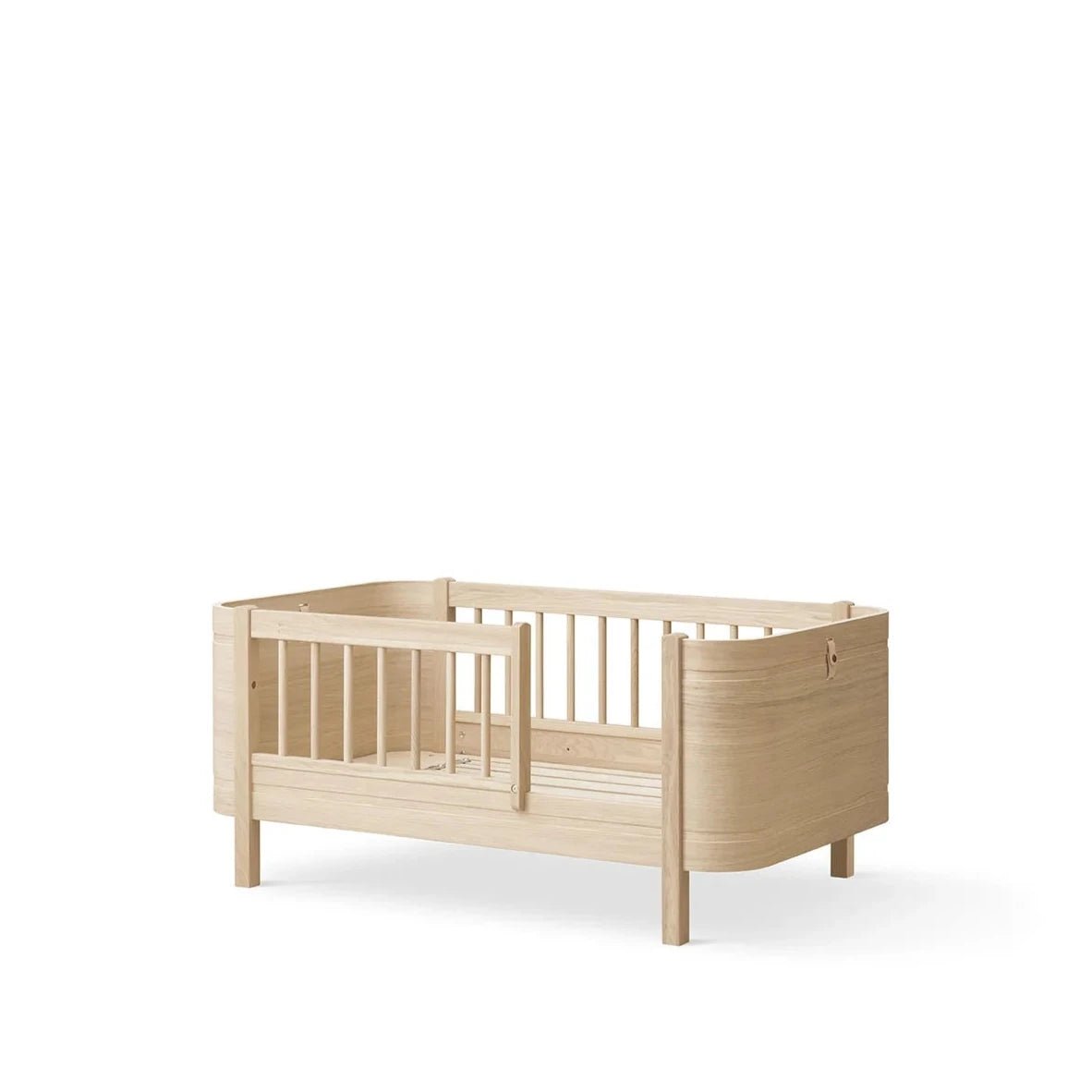 OLIVER FURNITURE - Lit Bébé Évolutif Wood Mini+ Avec Kit Junior Inclus, Chêne
