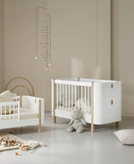 OLIVER FURNITURE - Lit Bébé Évolutif Wood Mini+, Blanc/Chêne