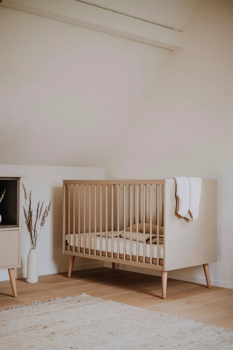 QUAX - Lit Bébé COCOON 120 x 60 cm - Latte