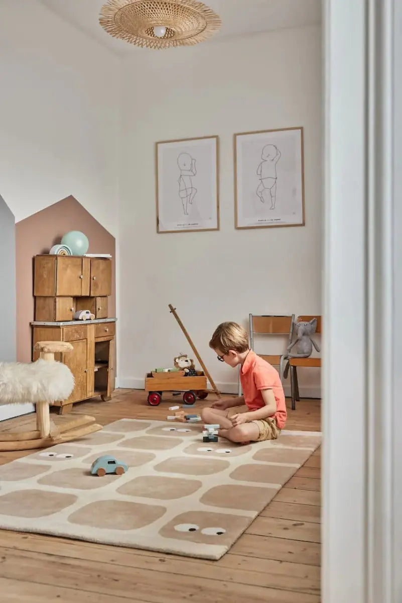 BLEUU - STUDIO - Tapis Enfant Bidules Beige 120 x 170 Cm