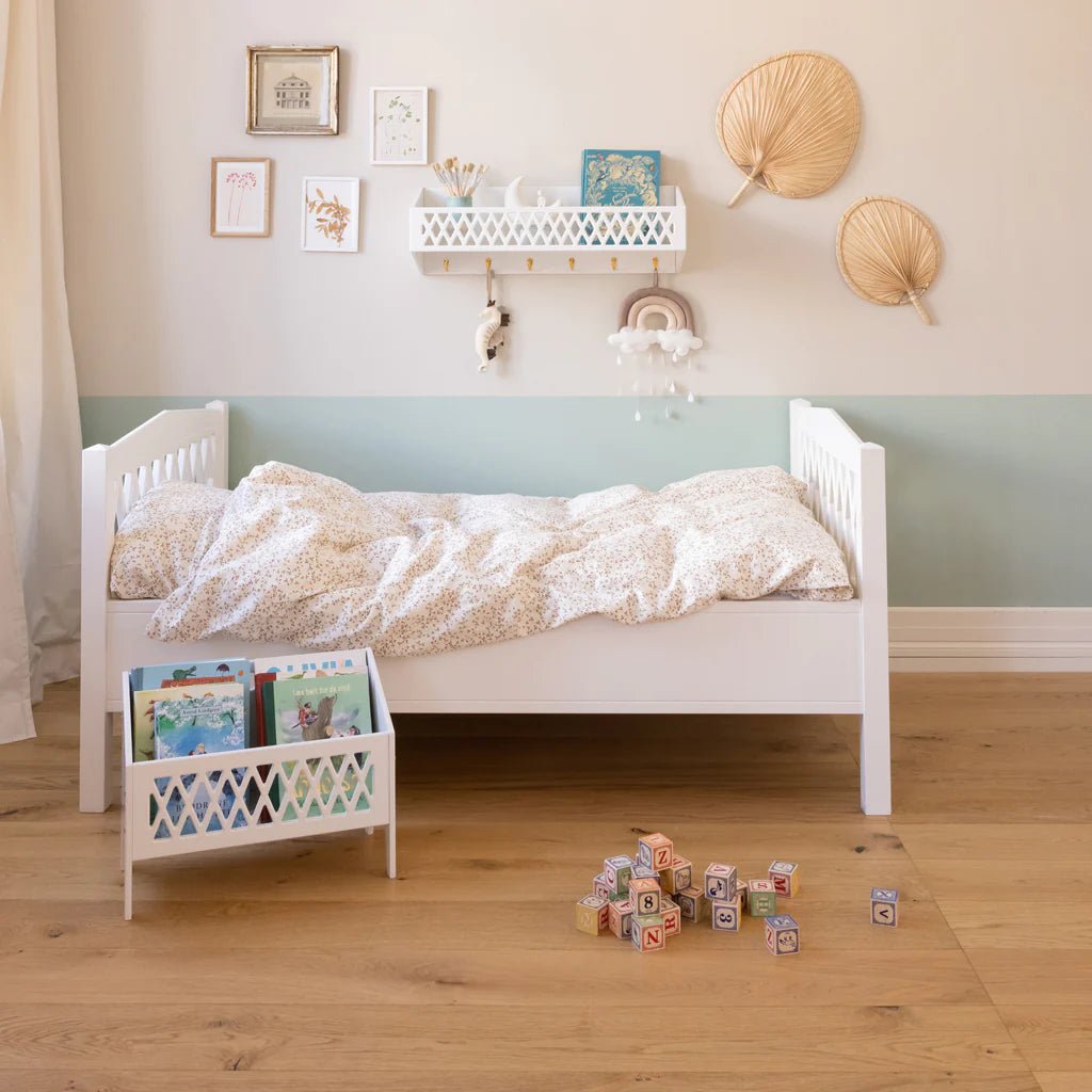 Extendable online childs bed