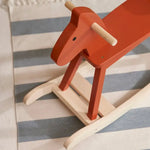 KID'S CONCEPT - Cheval à Bascule Orange Rouge CARL LARSSON