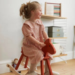 KID'S CONCEPT - Cheval à Bascule Orange Rouge CARL LARSSON