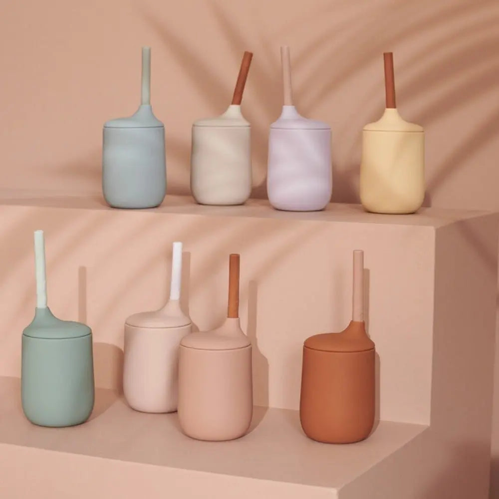 LIEWOOD - Gobelet Avec Paille Ellis en Silicone - Rose Toscane