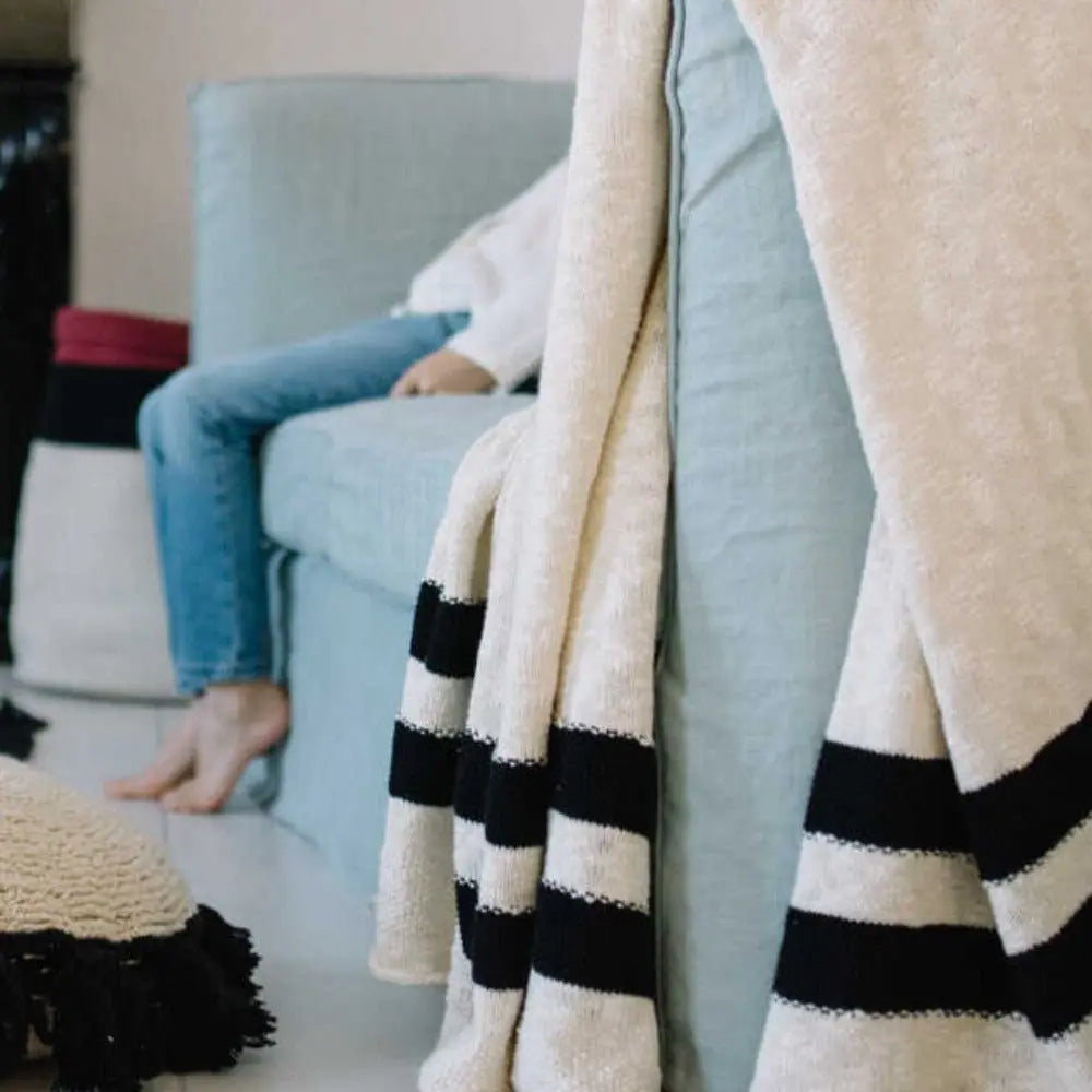 LORENA CANALS - Couverture Tricot Stripes Naturel - Noir