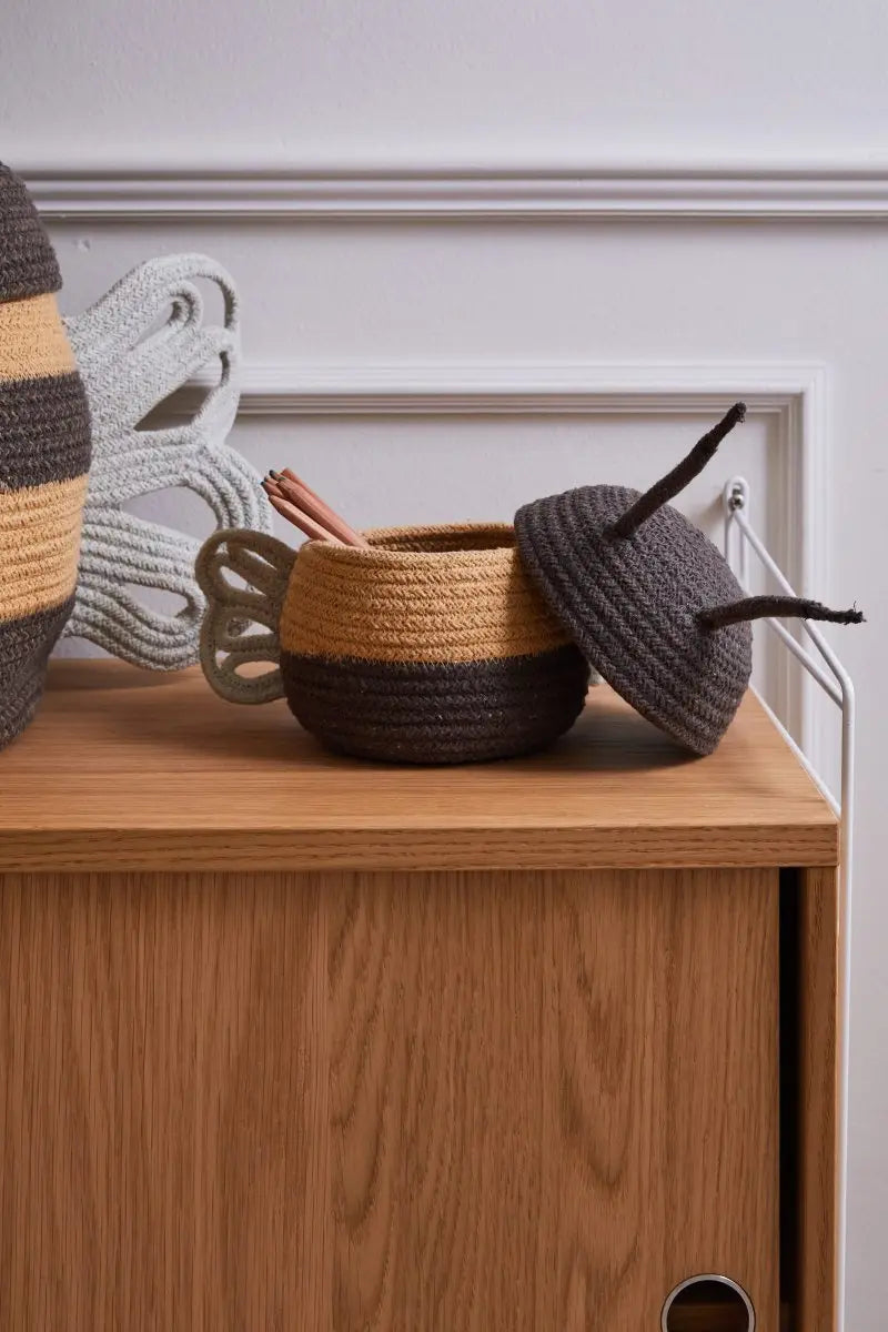 LORENA CANALS - Panier Bébé Abeille