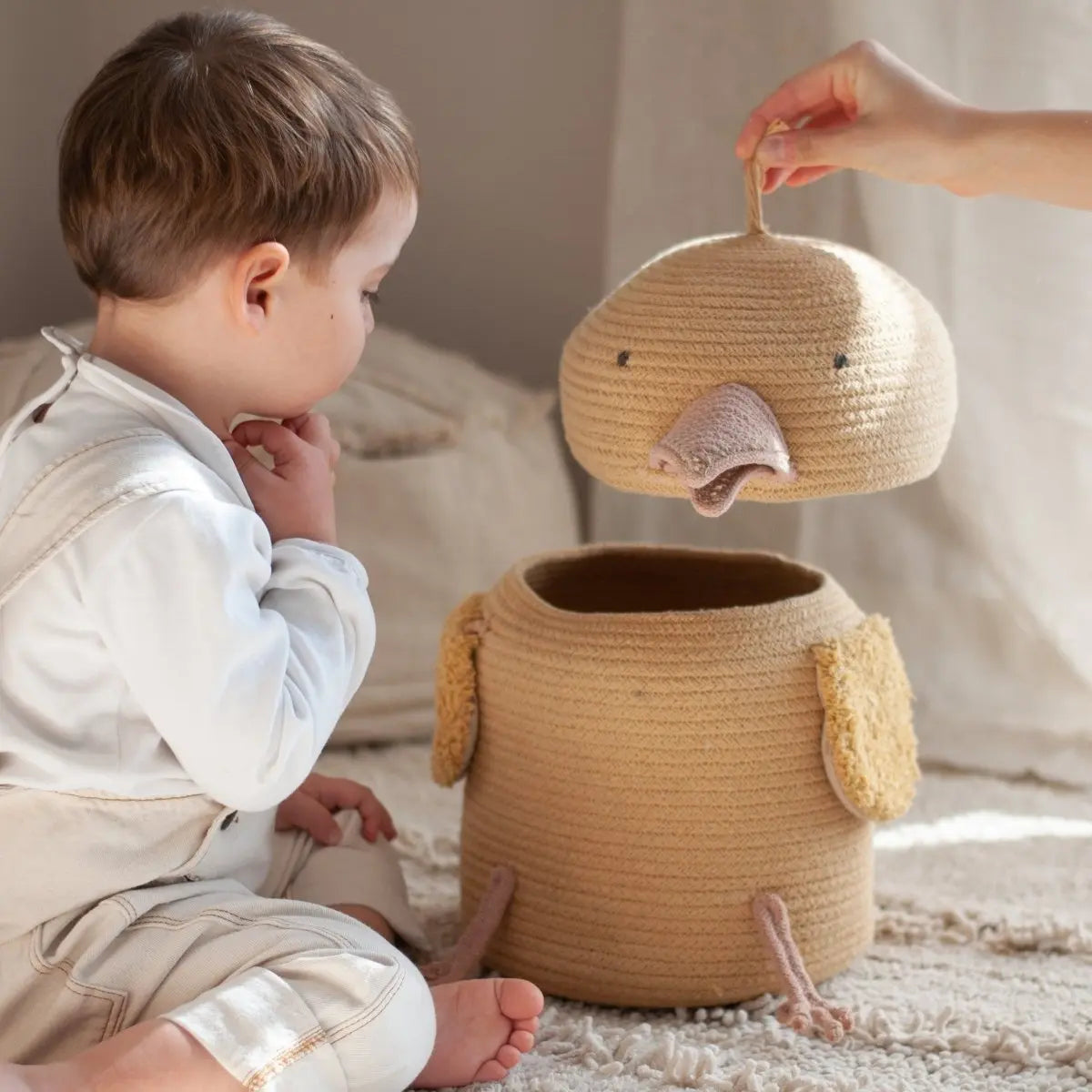 LORENA CANALS - Panier Charlie Le Poulet