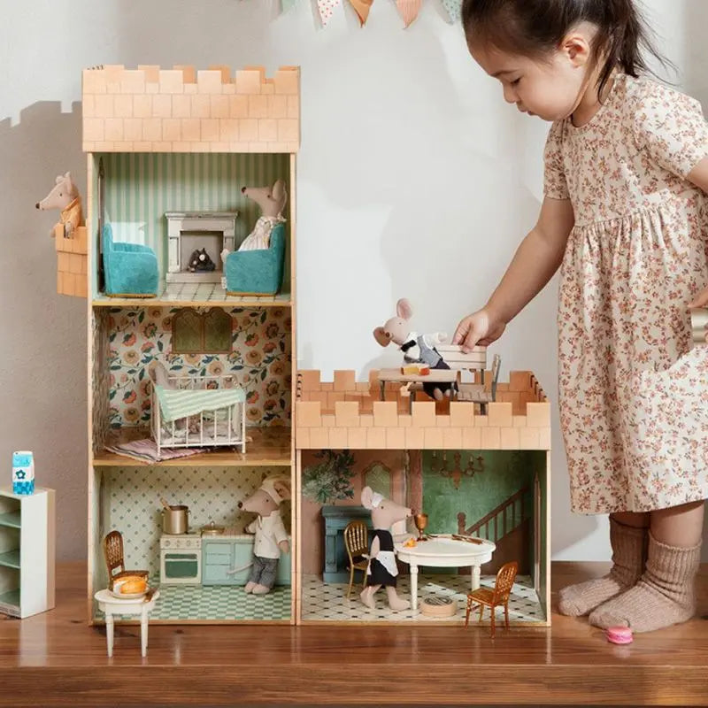 MAILEG - Château Avec Cuisine Pour Souris Maileg
