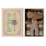 MAILEG - Souris Bébé "Sleepy Wakey" Dans Sa Boîte - Rose