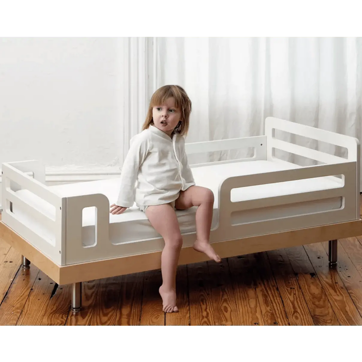 OEUF NYC - Lit Junior Enfant Design Classique 70 x 140 cm - Bouleau