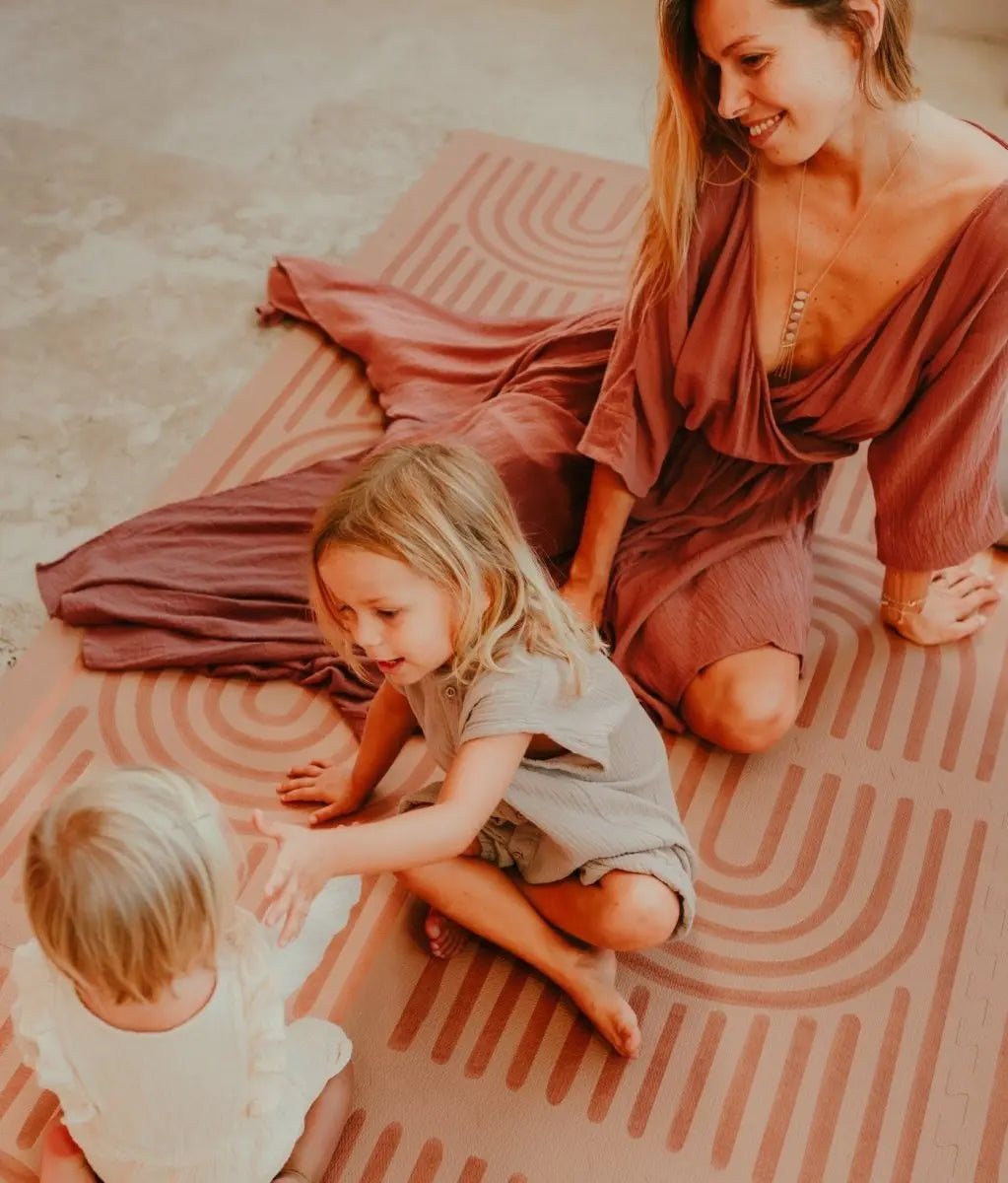 TODDLEKIND - Tapis de Jeu Bébé - Linear Camel