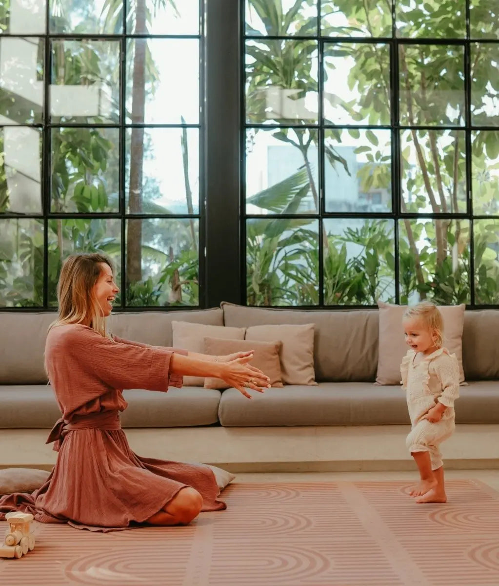 TODDLEKIND - Tapis de Jeu Bébé - Linear Camel